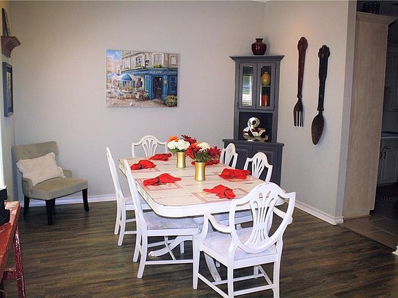 5th image of 1813 Lakeridge Dr