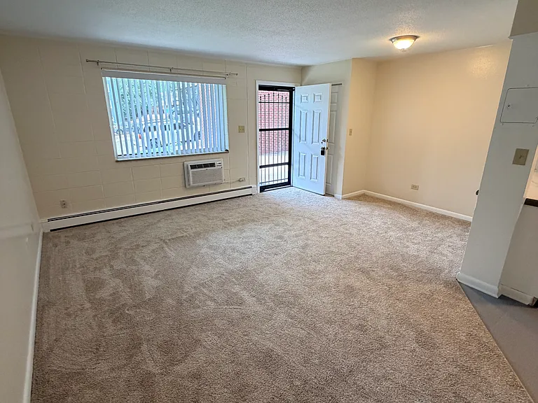 1280 Wolff St #7 — Photo 2