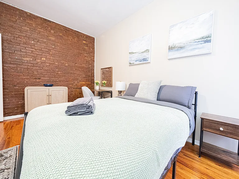 180 Claremont Ave #65 — Photo 42
