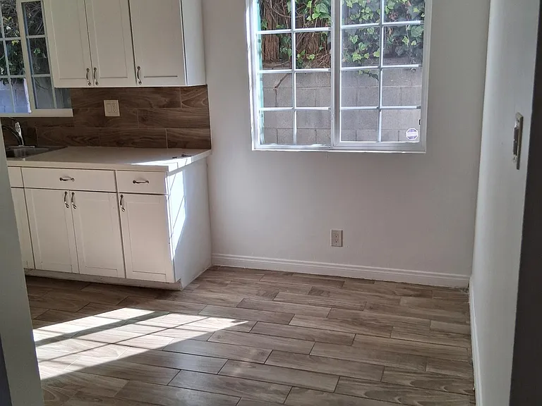 641 Hardin Dr #2 — Photo 3