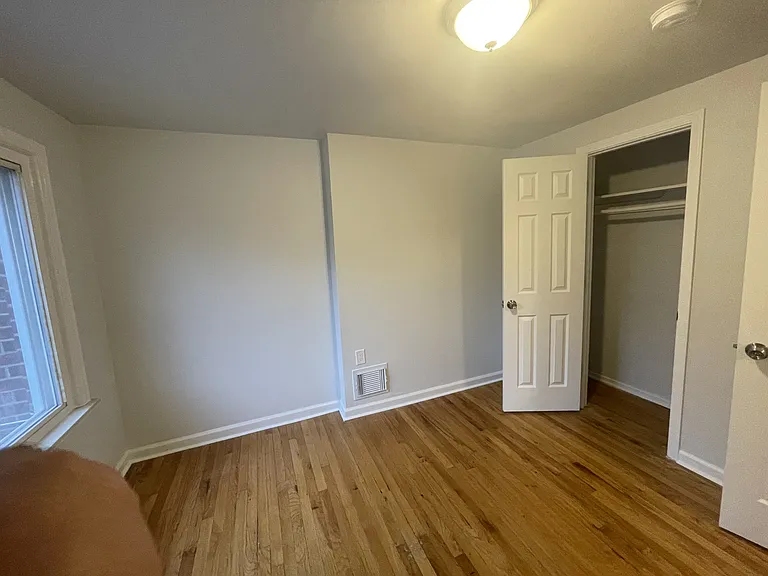 86 Martin Luther King Jr Blvd S — Photo 2