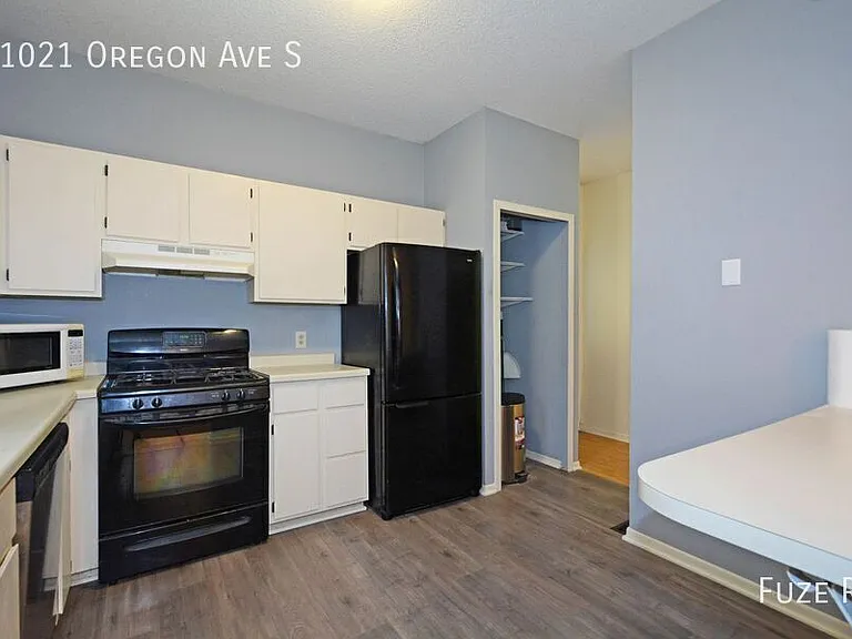 11021 Oregon Ave S — Photo 8