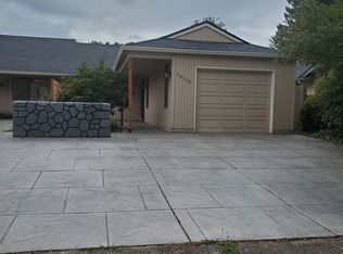 10112 SW Crystal St, Beaverton, OR 97008