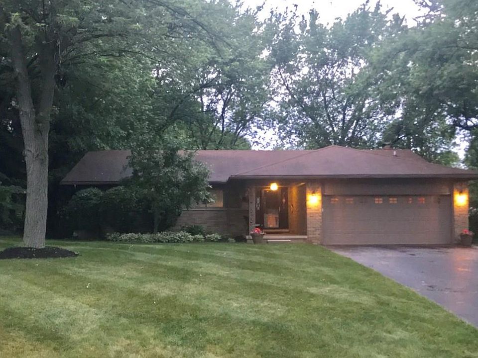 1st image of 70 McKinley Dr