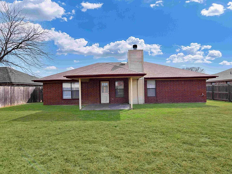 4201 Carolyn Dr — Photo 22