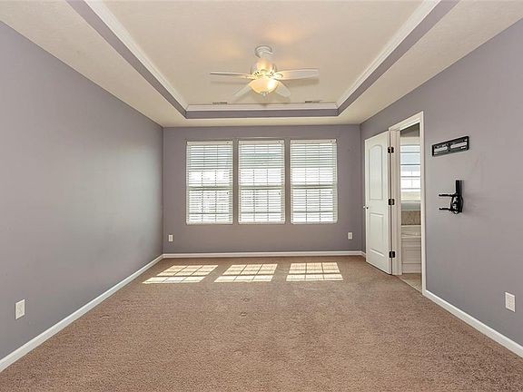 4th image of 6365 Park Pointe Ct