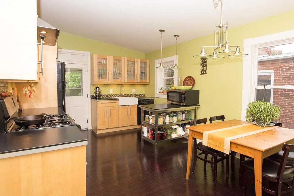 2 bed, 1260 sqft, $1,475 — Photo 2