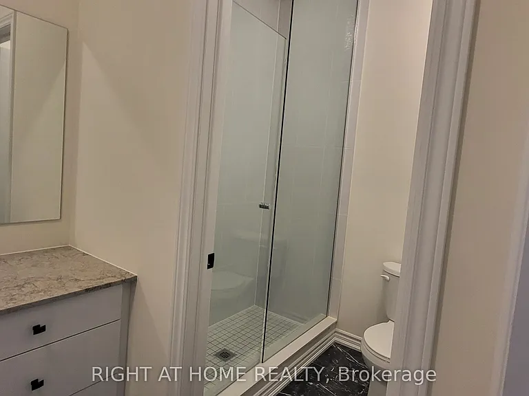 79 Eastman Dr N — Photo 16