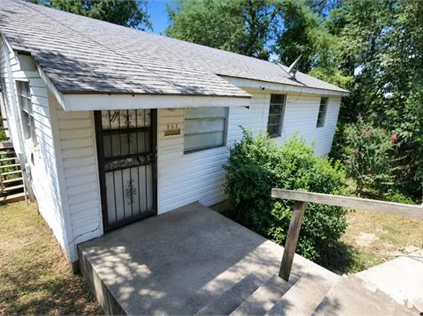 913 13th St, Midfield, AL 35228