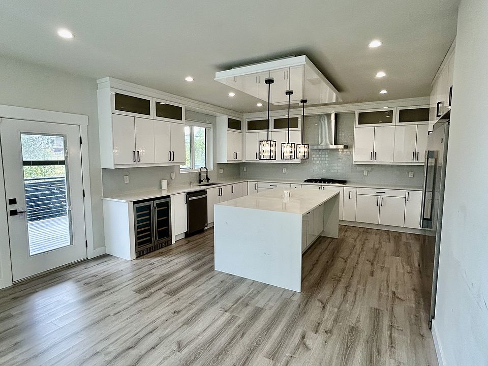 1st image of 2103 Riverstone Loop