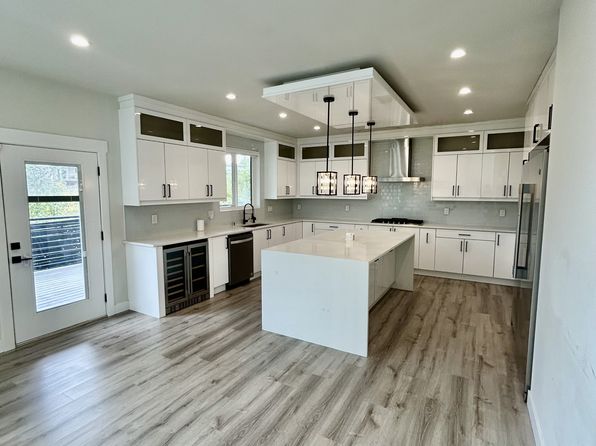 2103 Riverstone Loop