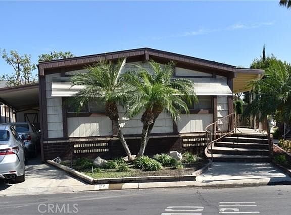 2nd image of 1919 W Coronet Ave Space 21