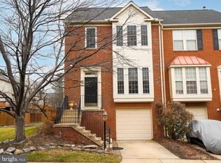 8124 Madrillon Springs Ln, Vienna, VA 22182