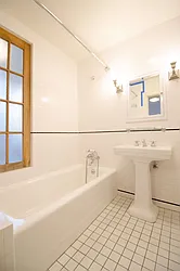 Rented by Realm Properties 