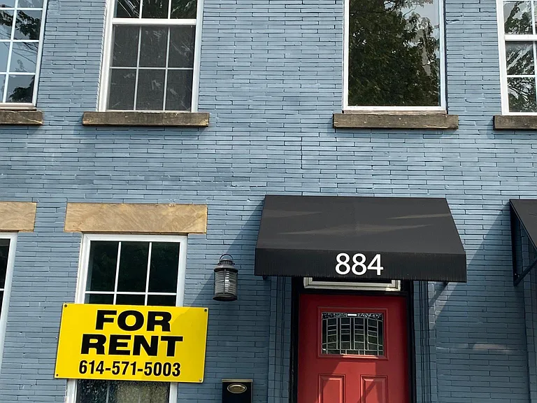 884 Oak St — Photo 28