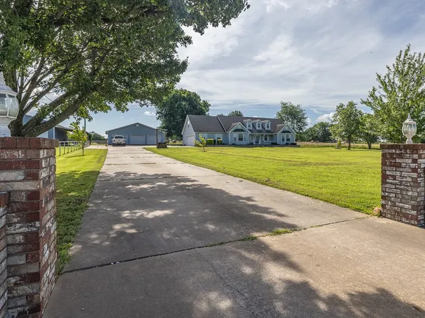 11516 Pleasant Hill Rd, Lincoln, AR 72744