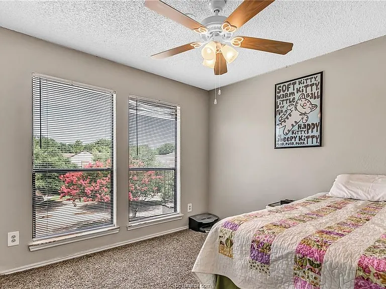 400 Fall Cir #C — Photo 6