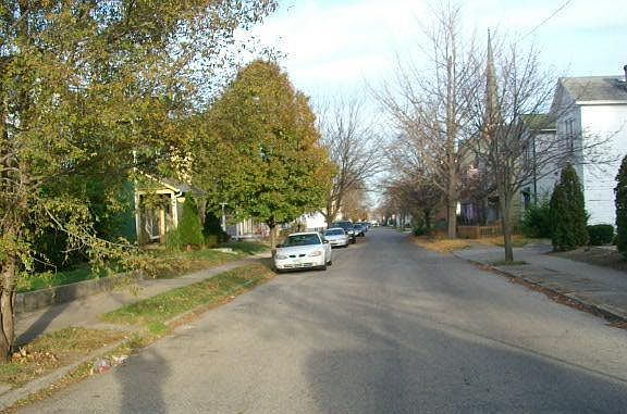 3rd image of 1933 E 4th St