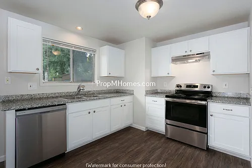 20849 SW Longacre St Photo 1