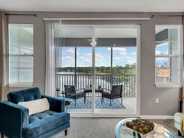 Lake View Single Suite