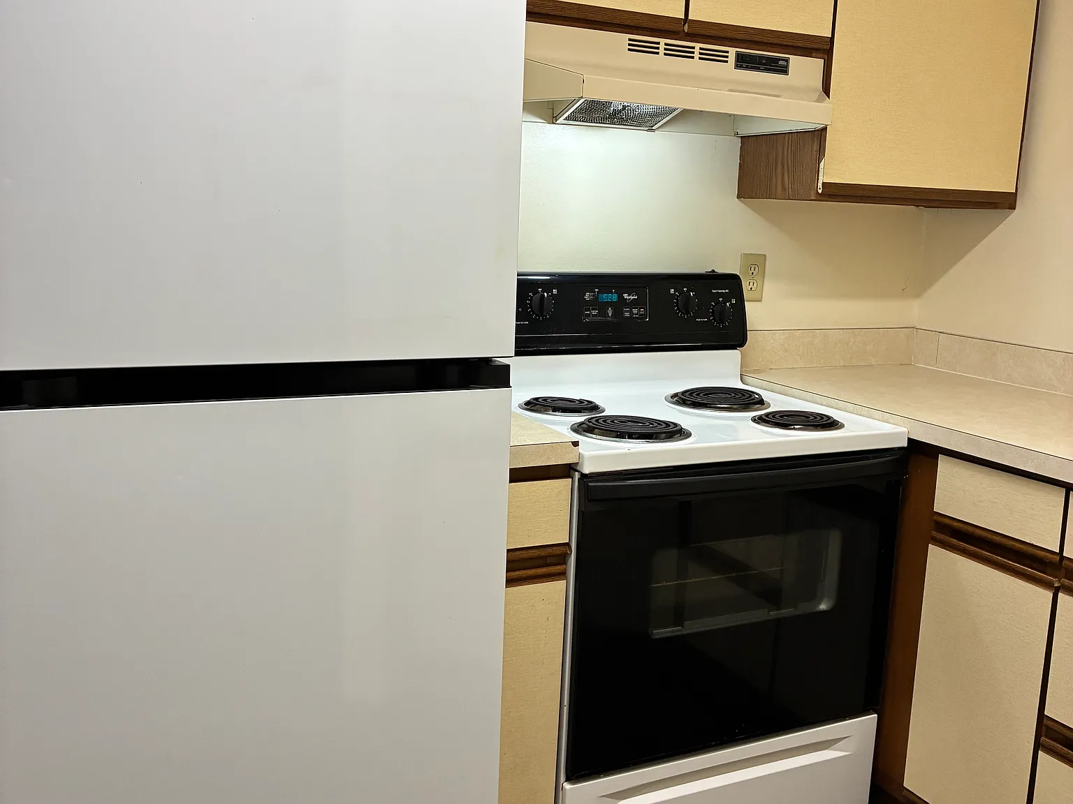 2 bed, 750 sqft, $900 — Photo 3