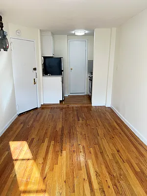 Rented by OvCo Realty | media 23