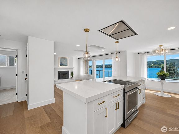 2nd image of 610 Northshore Drive #6121