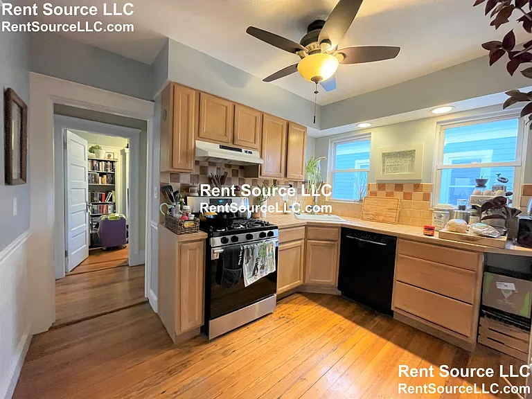 5 Belmont Sq #3 — Photo 2