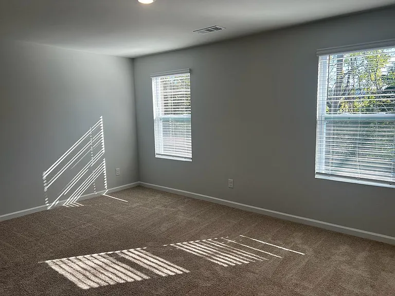 273 Hazel Ln — Photo 49