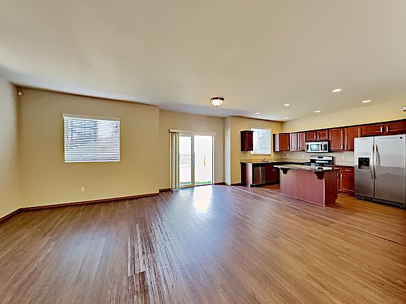 2nd image of 2107 178th St E
