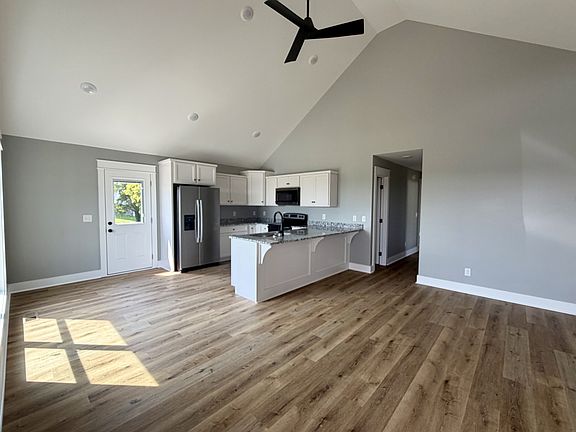 2nd image of 474 Ables Ln