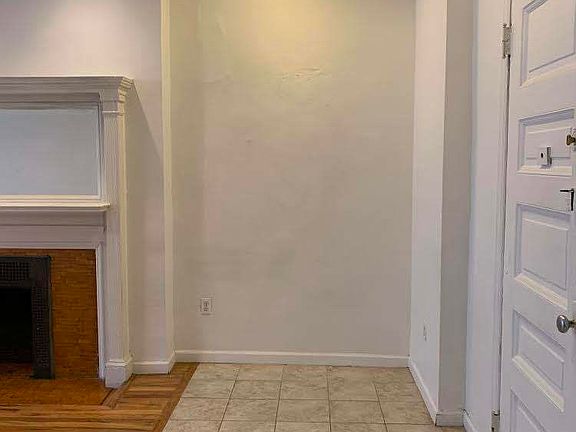 3rd image of 258 W 73rd St #4