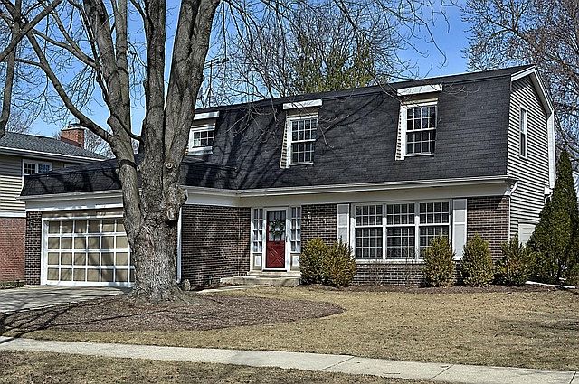 1st image of 818 E Marion St