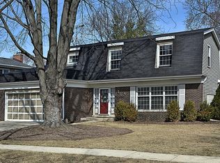 818 E Marion St, Arlington Heights, IL