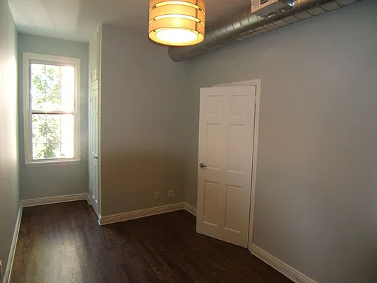 Rented by Evergreen Apartments BK | media 28