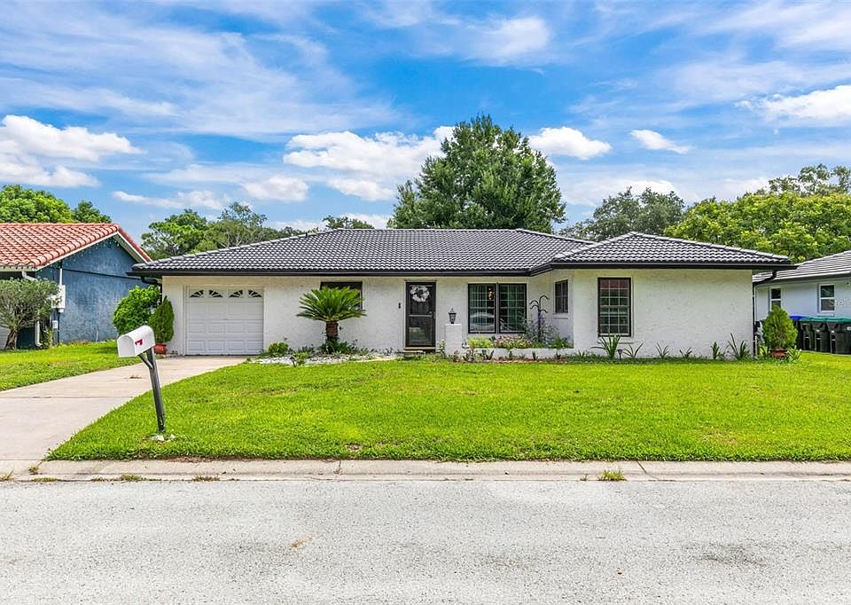 1st image of 10611 DEERGRASS LANE