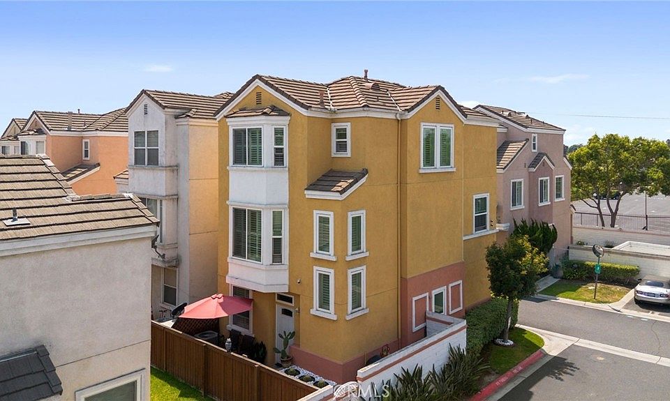1st image of 12650 Antigua Ct