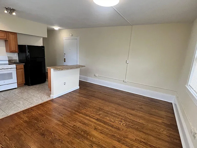 119 Albemarle Ave SW #C5 — Photo 9