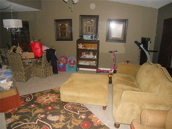 3rd image of 6528 Kiowa Ct