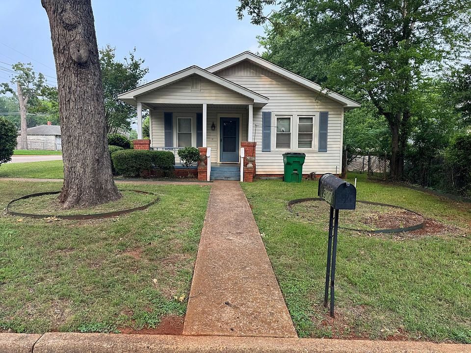1st image of 900 S Micheaux Ave