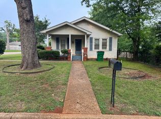 900 S Micheaux Ave, Palestine, TX 75801