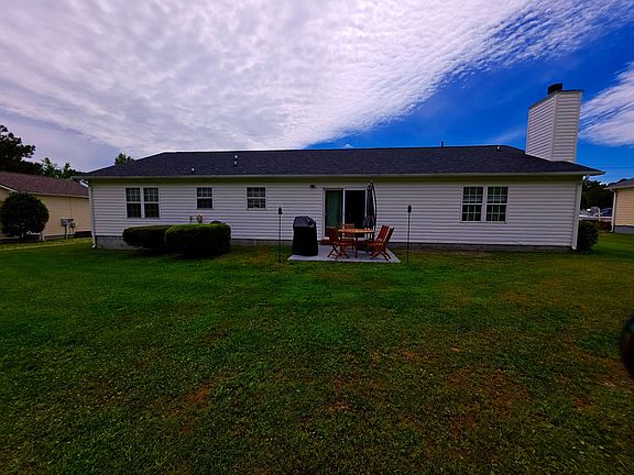 4th image of 452 High Hill Rd