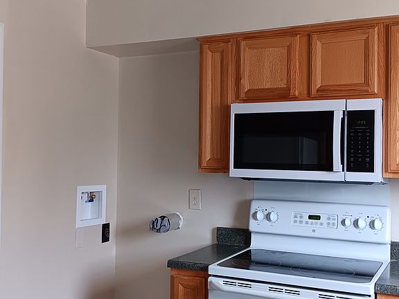 4th image of 173 Fairfield Dr #C