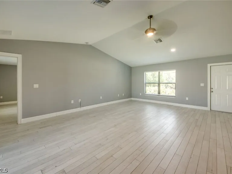12866 Iona Rd — Photo 5