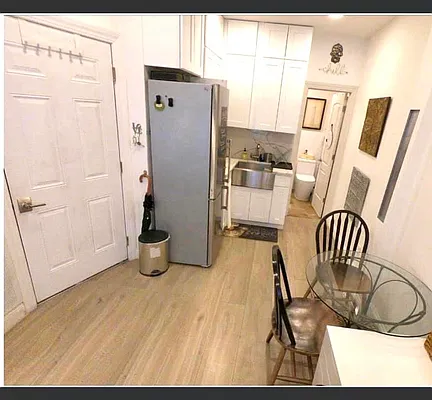 Rented by Lexiti Realty Corp | media 49