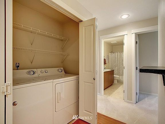 4th image of 11313 NE 128th St APT E202