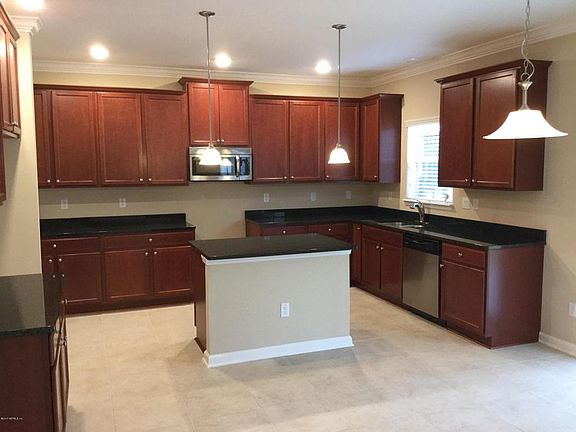 5th image of 156 Bradford Lake Cir #98