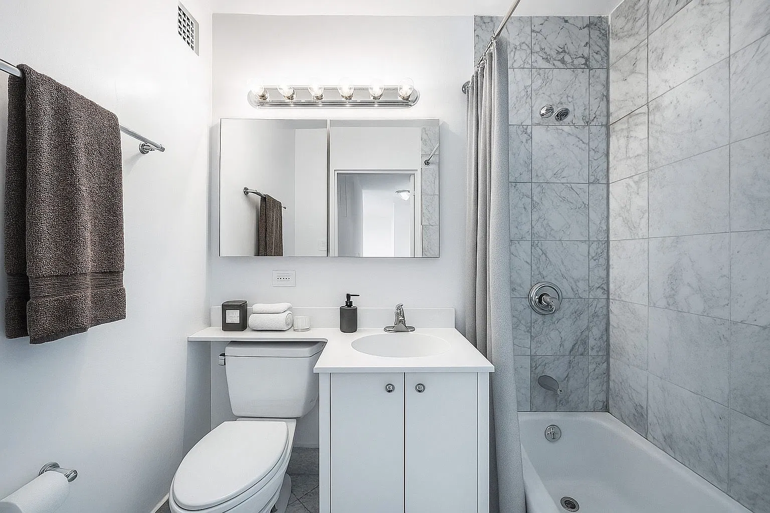 330 West 56th Street — Photo 4