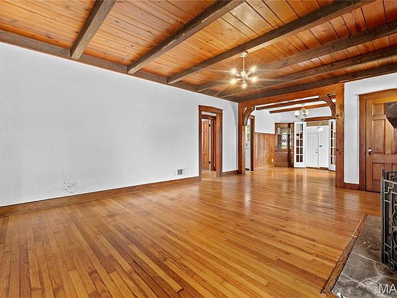5th image of 1716 E B St