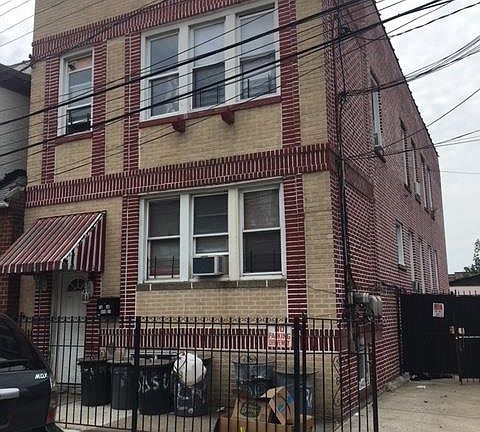 3rd image of 5304 106th Street